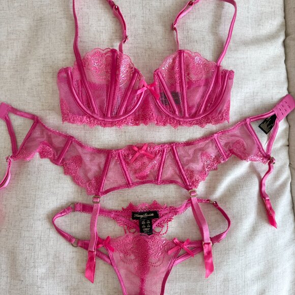 Honey Birdette Natalie Pink Set NWOT 32D xs - Picture 2 of 5